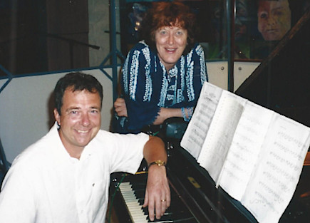 Andrew recording with Margret RoadKnight at Grevillea Studios, Australia, December 2003